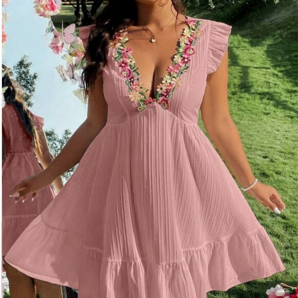 NEW SHEIN Plus 2XL V-Neck Embroidered Trim Textured Holiday Summer Dress Plunge - Picture 4 of 9